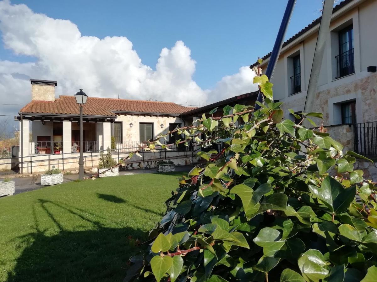 סן חואן דה אורטגה Alojamiento Rural La Henera מראה חיצוני תמונה